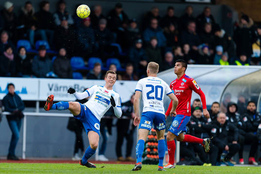 Värnamos Alexander Achinioti-Jönsson och Helsingborgs