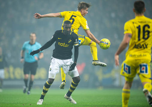 s Henok Goitom i en närkamp