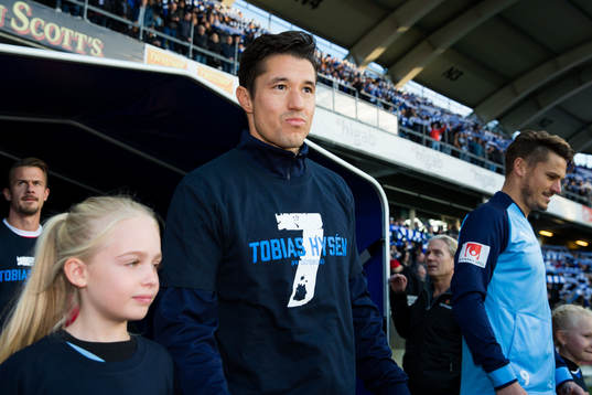 IFK Göteborgs David Boo Wiklander går in för line up