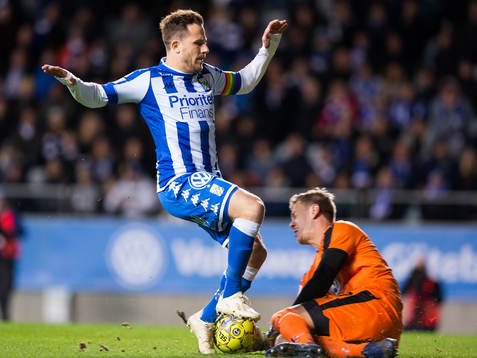 IFK Göteborgs Tobias Hysén och Malmö FFs målvakt Johan