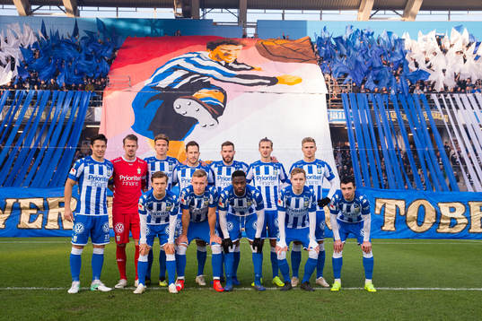 IFK Göteborgs startelva uppe fr.v. David Boo Wiklander,