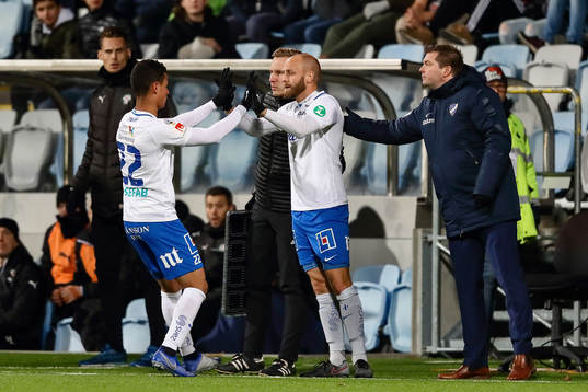 Norrköpings Daniel Sjölund byts in av Norrköpings