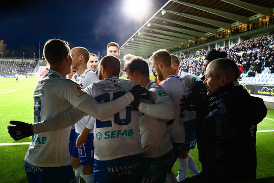 Jubel efter mål 3-2 av Norrköpings Daniel Sjölund 