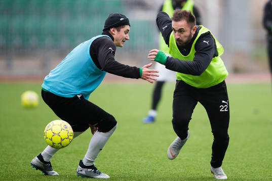 Hammarbys Leo Bengtsson och Muamer Tankovic