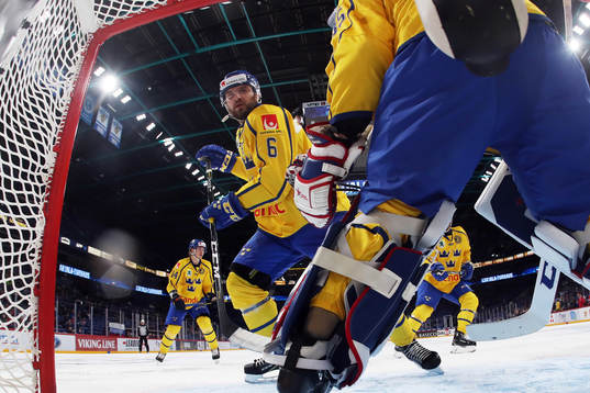 Mikael Wikstrand #6, SWE, Magnus Hellberg #35, SWE