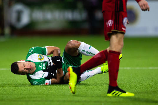 Hammarbys Nikola Djurdjic har ont