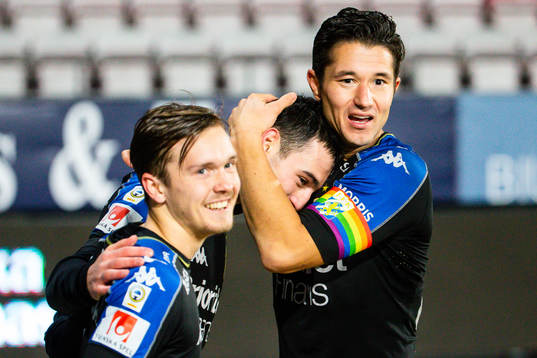 IFK Göteborgs Giorgi Kharaishvili och David Boo Wiklander jublar efter 1-0