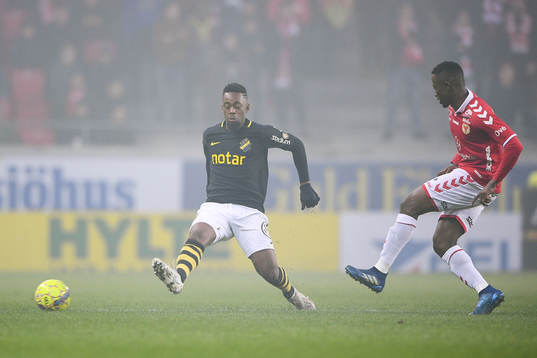 s Heradi Rashidi och Kalmars Chima Akas