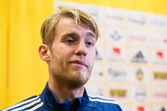 Sveriges Filip Helander i den mixade zonen
