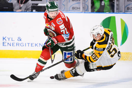 Frölundas Patrik Carlsson och Skellefteås Emil Djuse