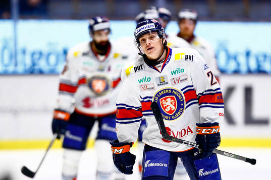 Växjös Pontus Holmberg jublar