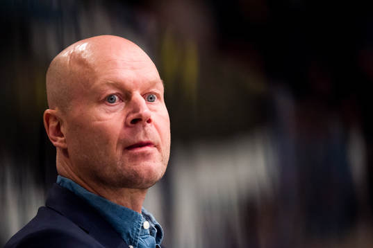 Almtunas tränare Marcus Ragnarsson