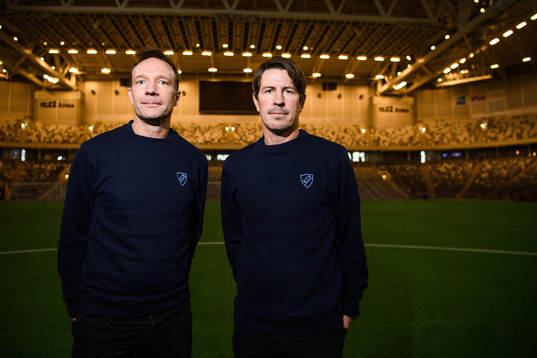 Djurgårdens nya tränare Kim Bergstrand och Thomas Lagerlöf poserar för porträtt