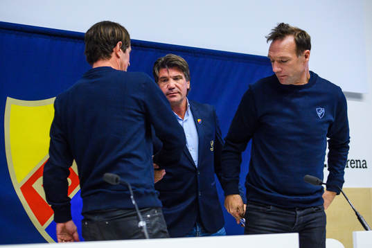 Djurgårdens sportchef Bosse Andersson med nya tränare Thomas Lagerlöf och Kim Bergstrand