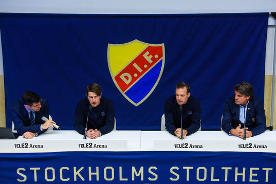 Djurgårdens sportchef Bosse Andersson med nya tränare Thomas Lagerlöf och Kim Bergstrand