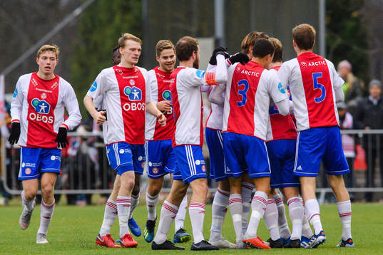 Players of KFUM celebrates after 1-0