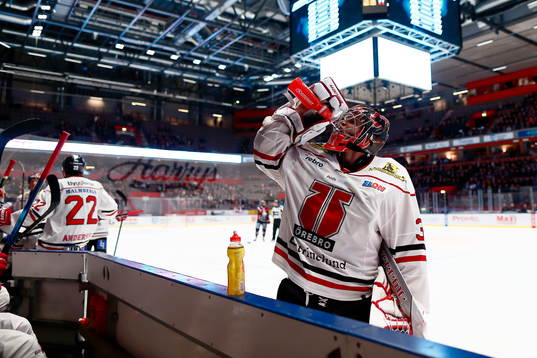 Örebros målvakt Eero Kilpeläinen