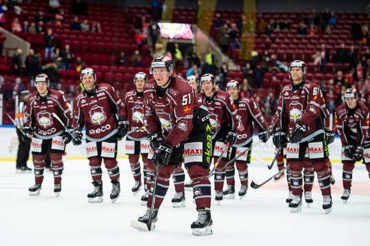 Malmö Redhawks Emil Sylvegård jublar