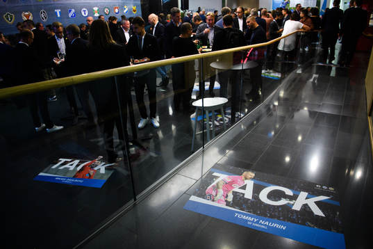 GIF Sundsvalls målvakt Tommy Naurin  uppmärksammas med