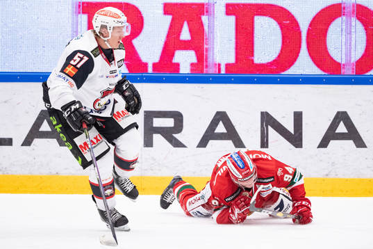 Malmö Redhawks Emil Sylvegård  och Moras Sebastian