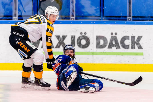 Växjös Linus Fröberg faller