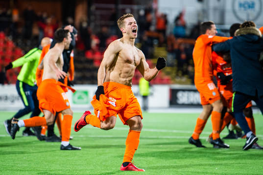 AFC Eskilstunas Bajram Ajeti jublar