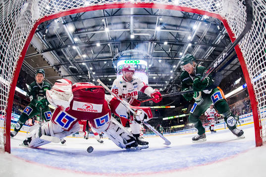 Färjestads Oskar Steen och Axel Ottosson