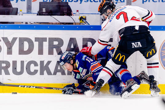 Växjös Dominik Bokk faller