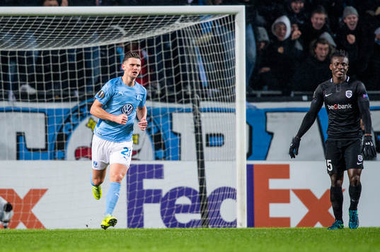 Marcus Antonsson of Malmö FF celebrates 2-2