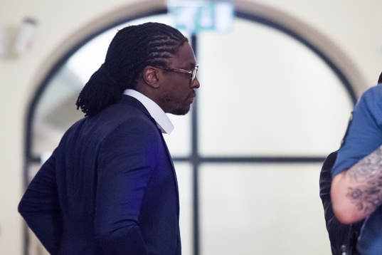 Mutbrottsåtalade Dickson Etuhu