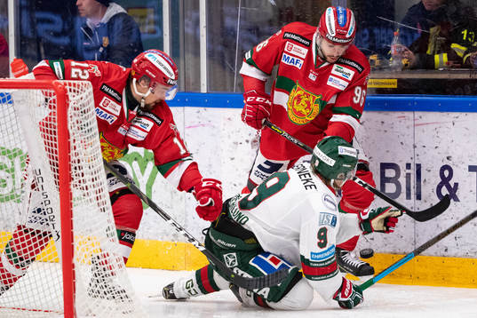 Moras Kevin Gagné och Frölundas Tim Söderlund och Moras