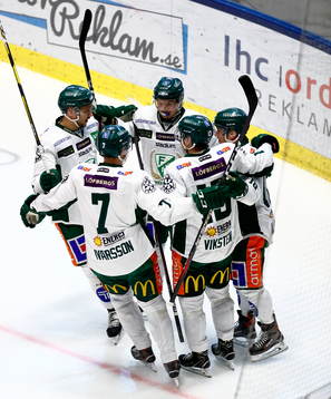 Färjestads spelare jublar