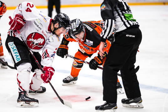 Tekning mellan Vita Hästens Axel Levander  och Karlskronas