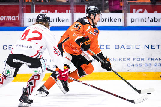 Vita Hästens Lukas Löfquist  och Karlskronas Marcus