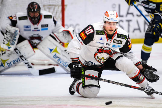 Malmö Redhawks Nichlas Torp försvarar