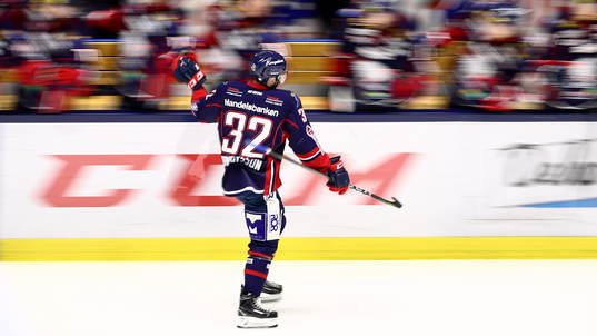 Linköpings Lukas Bengtsson jublar