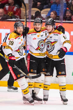 Luleås Niklas Olausson jublar