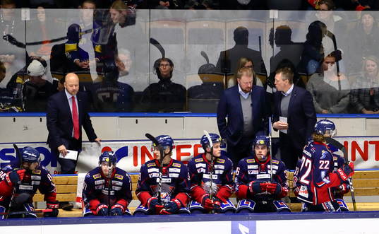 Linköpings tränare Tommy Jonsson i båset