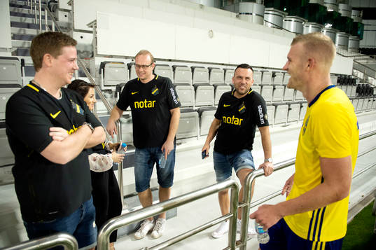 Sweden's Robin Janssons family in the stands