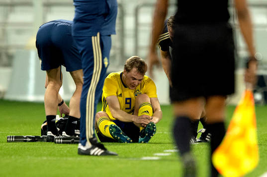 Sweden's Simon Tibbling injured