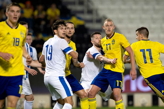 Sweden's Alexander Milosevic and Robin Jansson