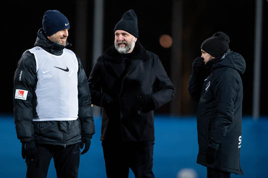 tränare Rikard Norling (v), sportchef Björn Wesström (m) och assisterande tränare Patric Jildefalk(h)