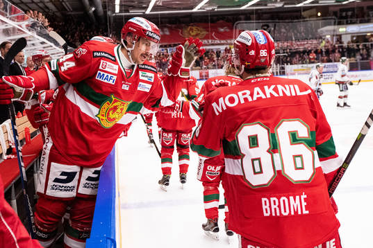 Moras Matej Stransky jublar med Mathias Bromé