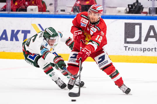 Frölundas Oliwer Fjällström och Moras Kevin Gagné