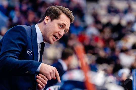 Växjös tränare Sam Hallam