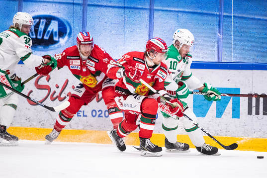 Rögles Erik Andersson och Moras Jonathan Carlsson och