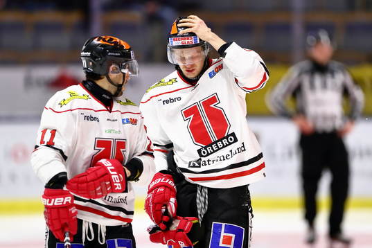 Örebros Rodrigo Abols reagerar