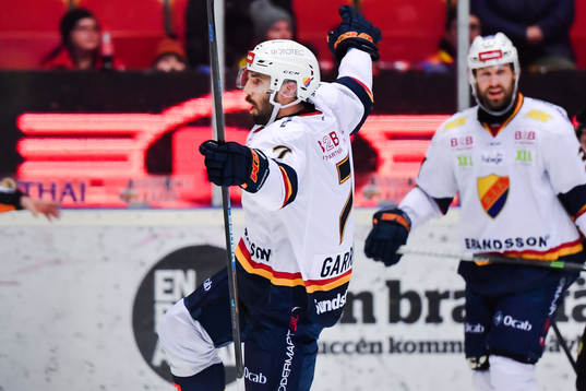 Djurgårdens Jason Garrison jublar