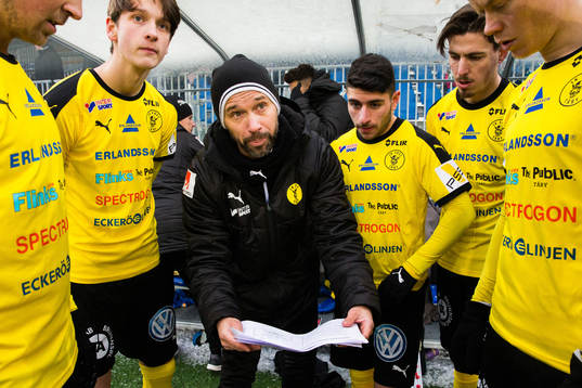 Frejs Olle Edlund, tränare Lukas Syberyjski och André