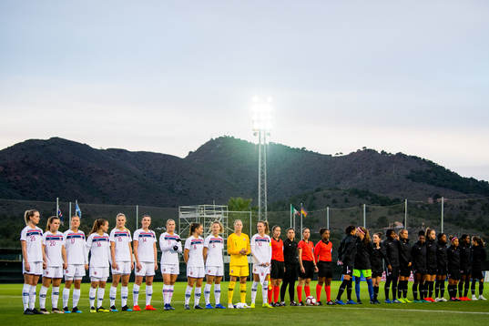 Stine Hovland, Emilie Bosshard Haavi, Kristine Minde, Guro Reiten, Kristine Leine, Ingrid Syrstad Engen, Lisa-Marie Karlseng Utland, Vilde Bøe Risa, Synne Skinnes Hansen, goalkeeper Ingrid Hjelmseth and Caroline Graham Hansen of Norway line up ahead of the international friendly match between Norway and Canada on January 22, 2019 in La Manga.